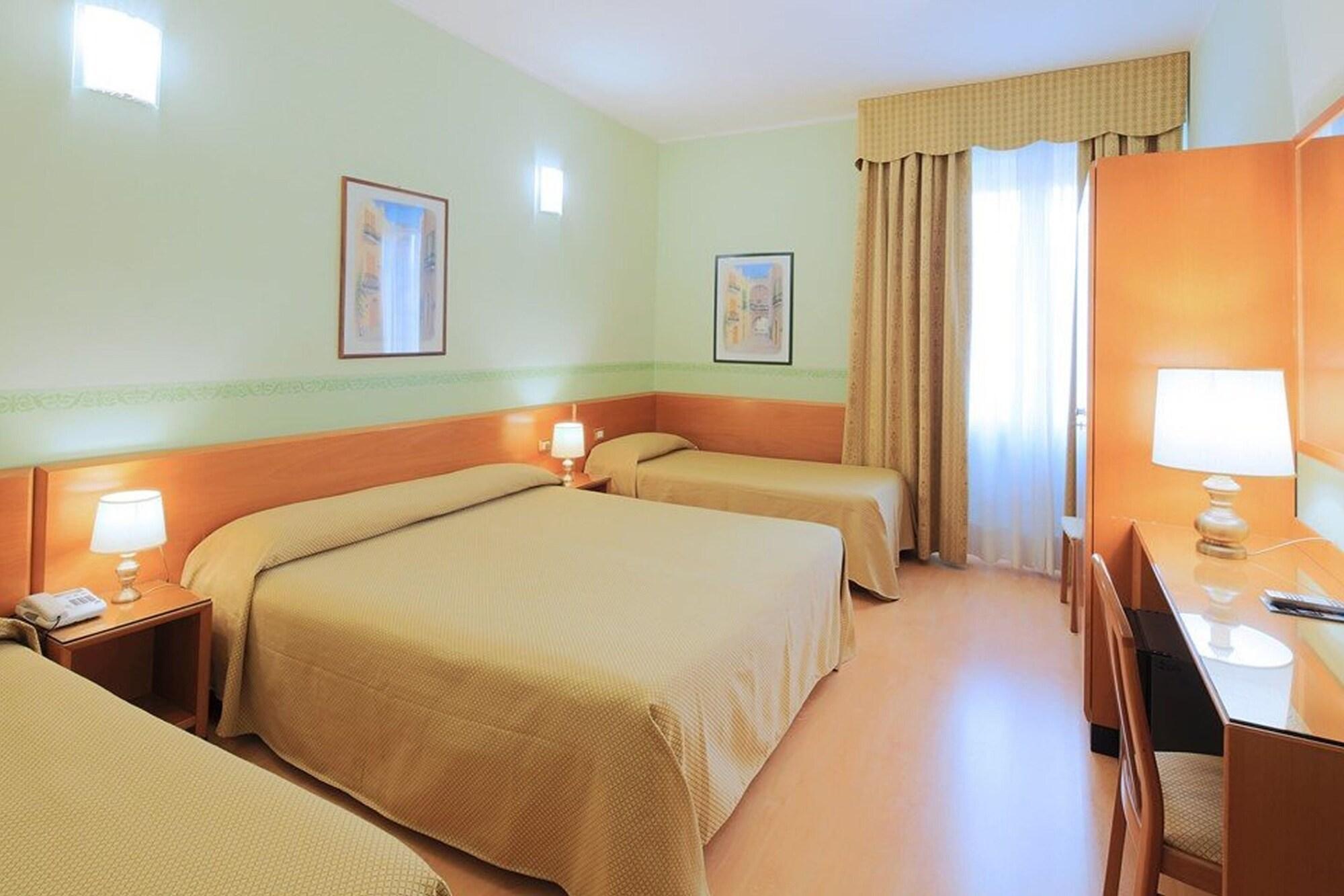 Hotel Terminus&Plaza Pisa Exterior foto