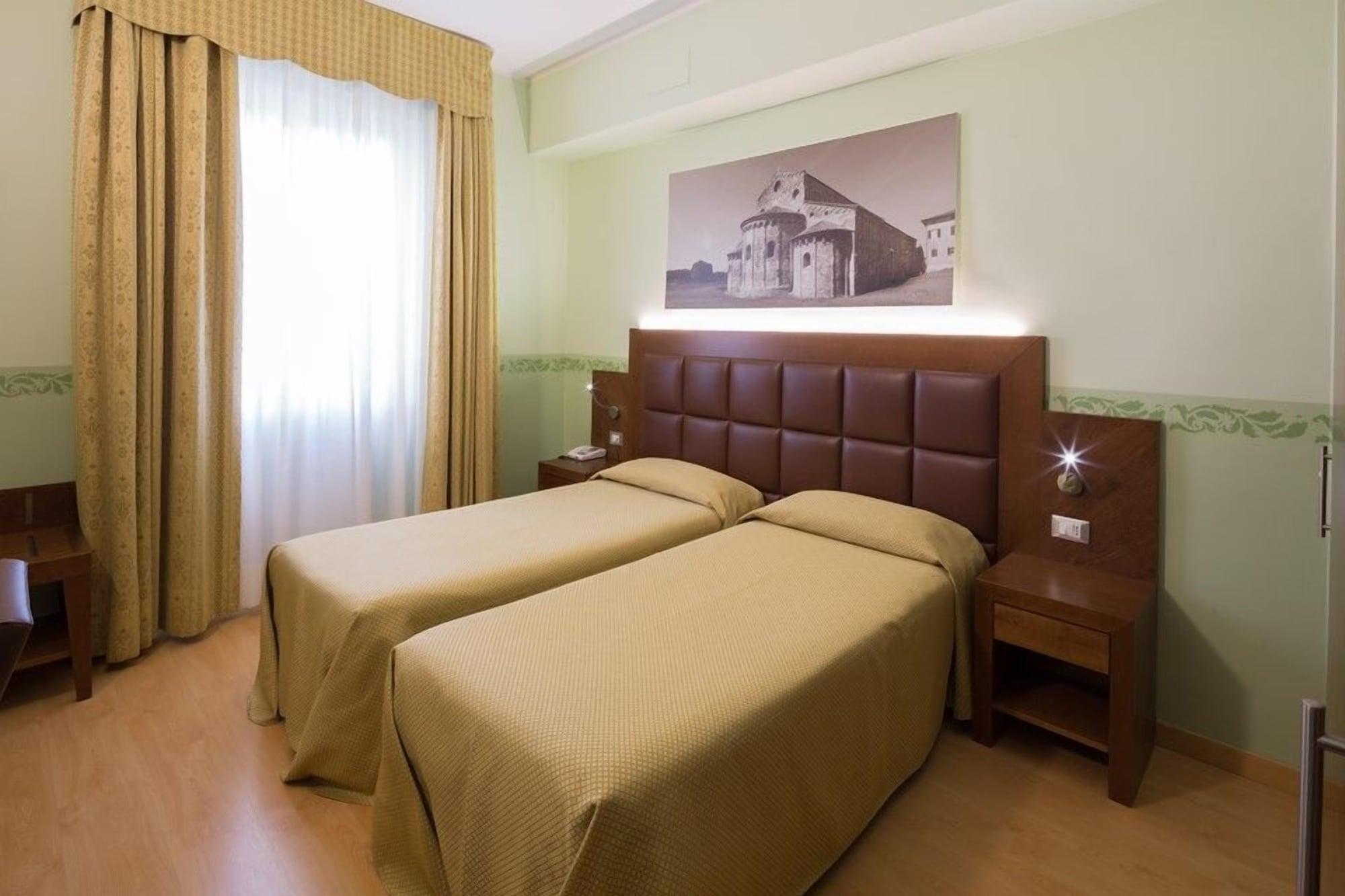 Hotel Terminus&Plaza Pisa Exterior foto