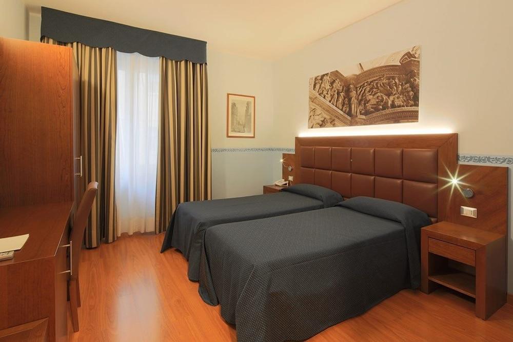 Hotel Terminus&Plaza Pisa Exterior foto