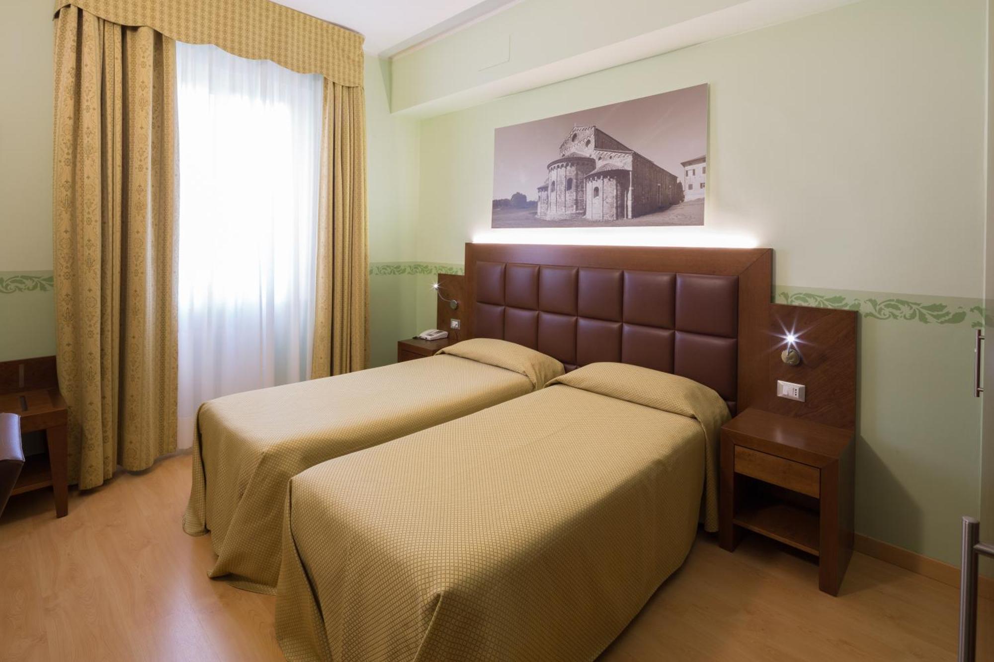Hotel Terminus&Plaza Pisa Exterior foto